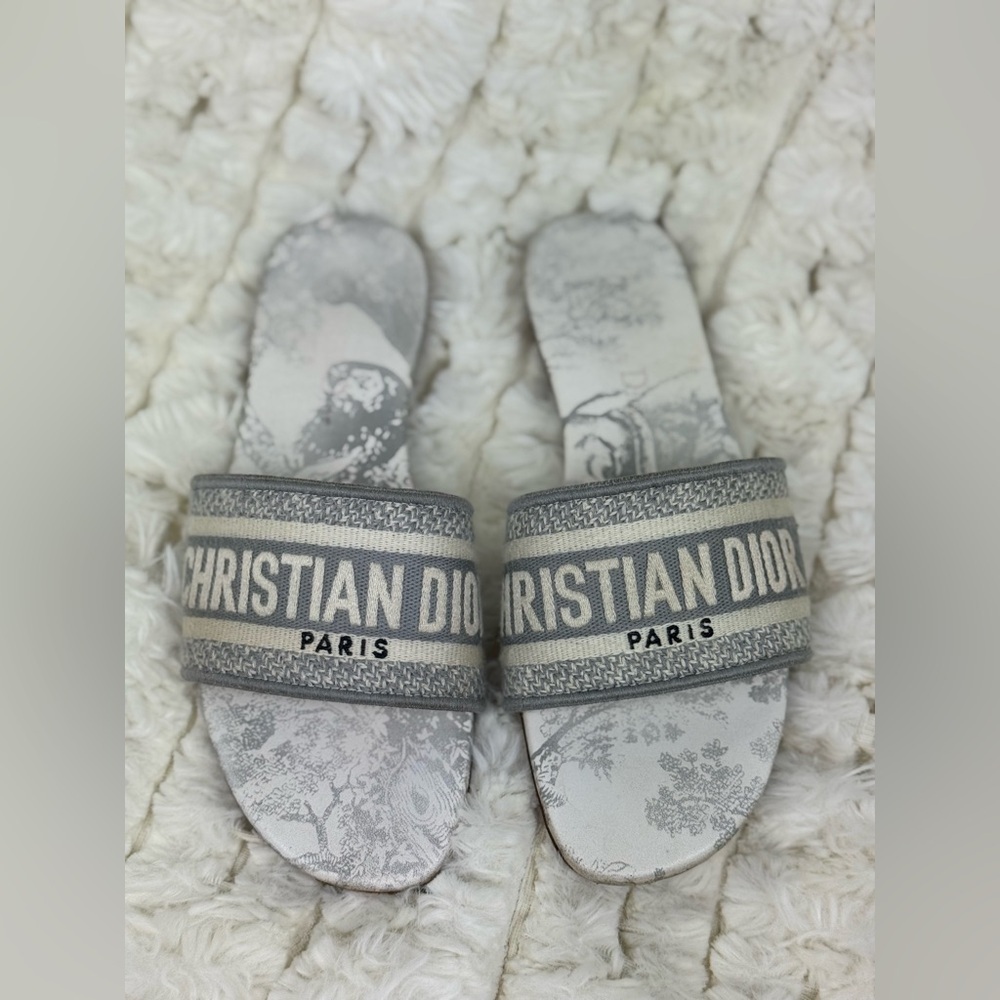 Dior Women's Size 38 Slide Embroidered Cotton